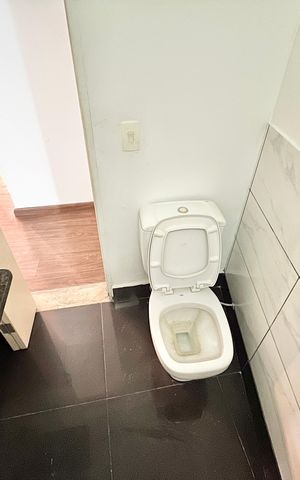 Casa para alugar com 226m², 3 quartos e sem vaga Casa para alugar com 226m², 3 quartos e sem vagaBanheiro