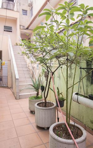 Casa à venda com 220m², 4 quartos e 3 vagas Casa à venda com 220m², 4 quartos e 3 vagasCORREDOR EXTERNO