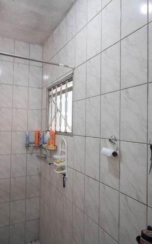 Casa à venda com 220m², 4 quartos e 3 vagas Casa à venda com 220m², 4 quartos e 3 vagasCASA 3- BANHEIRO