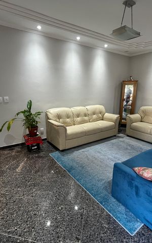 Apartamento para alugar com 195m², 3 quartos e 2 vagas Apartamento para alugar com 195m², 3 quartos e 2 vagasSala