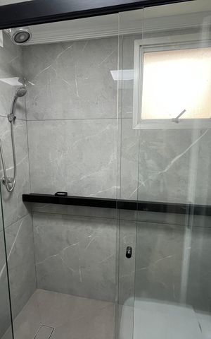 Apartamento para alugar com 195m², 3 quartos e 2 vagas Apartamento para alugar com 195m², 3 quartos e 2 vagasBanheiro