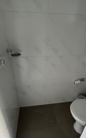 Apartamento para alugar com 195m², 3 quartos e 2 vagas Apartamento para alugar com 195m², 3 quartos e 2 vagasBanheiro de serviço