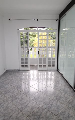 Casa para alugar com 230m², 3 quartos e 2 vagasQuarto 2