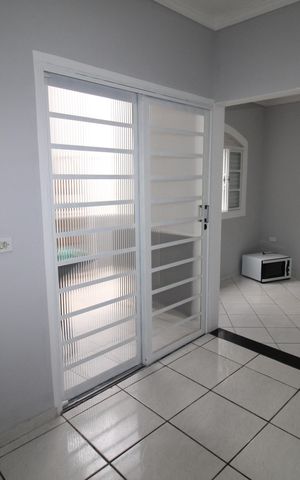 Casa para alugar com 230m², 3 quartos e 2 vagasSuíte