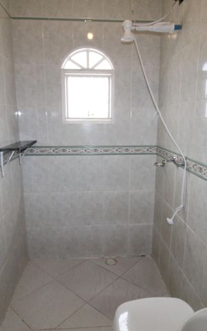 Casa para alugar com 230m², 3 quartos e 2 vagasBanheiro 1