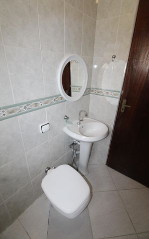 Casa para alugar com 230m², 3 quartos e 2 vagasBanheiro 1