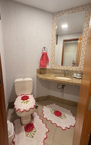 Apartamento à venda com 157m², 3 quartos e 2 vagas Apartamento à venda com 157m², 3 quartos e 2 vagasLavabo