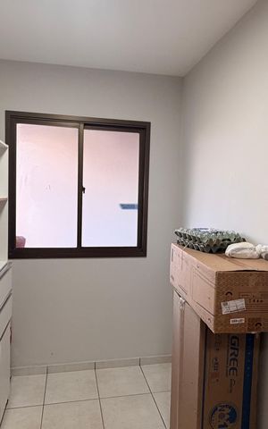 Apartamento à venda com 157m², 3 quartos e 2 vagas Apartamento à venda com 157m², 3 quartos e 2 vagasQuarto de Serviço