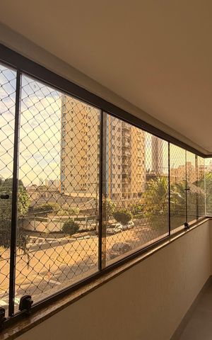 Apartamento à venda com 157m², 3 quartos e 2 vagas Apartamento à venda com 157m², 3 quartos e 2 vagasVista da Sacada