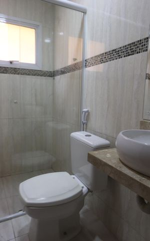 Casa à venda com 350m², 3 quartos e 4 vagasBanheiro Social