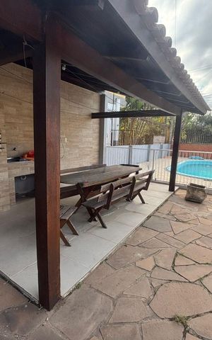 Casa à venda com 250m², 3 quartos e 5 vagas