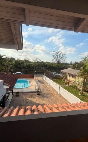 Casa à venda com 250m², 3 quartos e 5 vagas