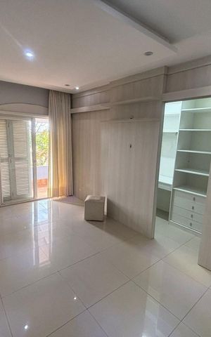 Casa à venda com 250m², 3 quartos e 5 vagas Casa à venda com 250m², 3 quartos e 5 vagasQuarto 2