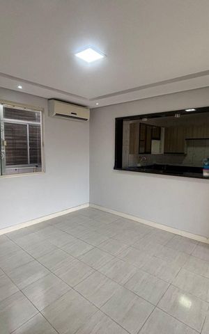 Casa à venda com 250m², 3 quartos e 5 vagas Casa à venda com 250m², 3 quartos e 5 vagasSala