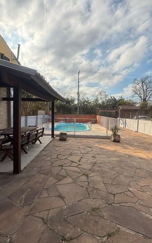Casa à venda com 250m², 3 quartos e 5 vagas