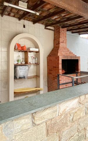 Casa à venda com 420m², 4 quartos e 1 vaga Casa à venda com 420m², 4 quartos e 1 vagaEspaço Gourmet