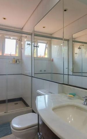 Casa de condomínio para alugar com 487m², 4 quartos e 3 vagas