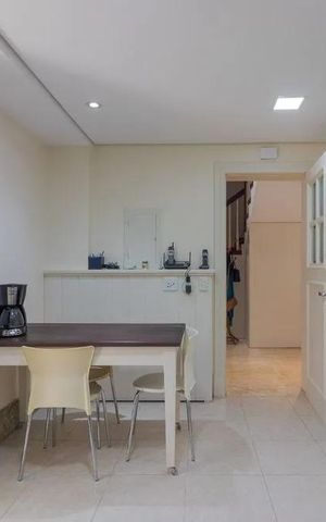 Casa de condomínio para alugar com 487m², 4 quartos e 3 vagas