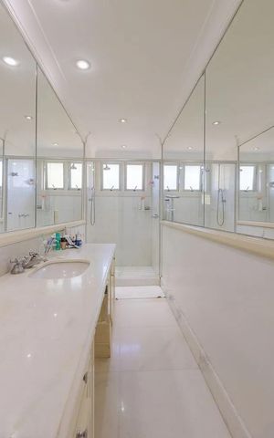 Casa de condomínio para alugar com 487m², 4 quartos e 3 vagas