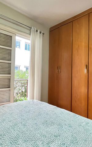 Casa de condomínio à venda com 176m², 3 quartos e 2 vagas Casa de condomínio à venda com 176m², 3 quartos e 2 vagasSuite