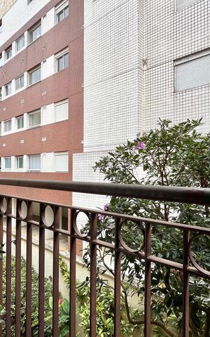 Casa de condomínio à venda com 176m², 3 quartos e 2 vagas Casa de condomínio à venda com 176m², 3 quartos e 2 vagasVaranda da Suíte