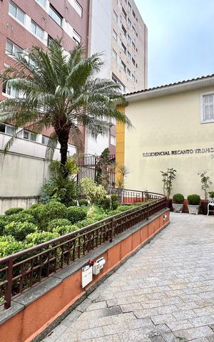 Casa de condomínio à venda com 176m², 3 quartos e 2 vagas Casa de condomínio à venda com 176m², 3 quartos e 2 vagasFachada