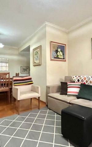 Casa de condomínio à venda com 176m², 3 quartos e 2 vagas Casa de condomínio à venda com 176m², 3 quartos e 2 vagasSala
