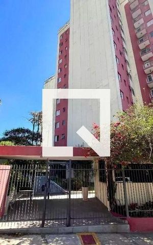 Apartamento à venda com 190m², 3 quartos e 1 vaga Apartamento à venda com 190m², 3 quartos e 1 vagaFachada e portaria