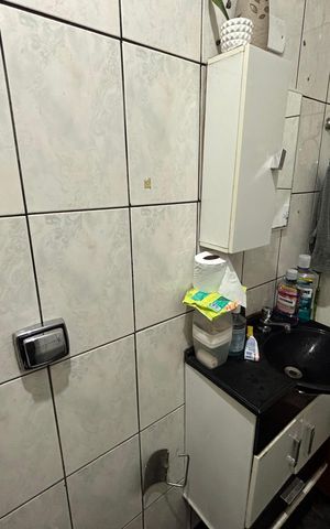 Casa à venda com 250m², 4 quartos e 2 vagas Casa à venda com 250m², 4 quartos e 2 vagasBanheiro 2