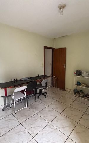 Casa à venda com 250m², 4 quartos e 2 vagas Casa à venda com 250m², 4 quartos e 2 vagasQuarto 3