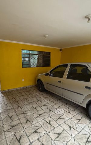 Casa à venda com 250m², 4 quartos e 2 vagas Casa à venda com 250m², 4 quartos e 2 vagasGaragem