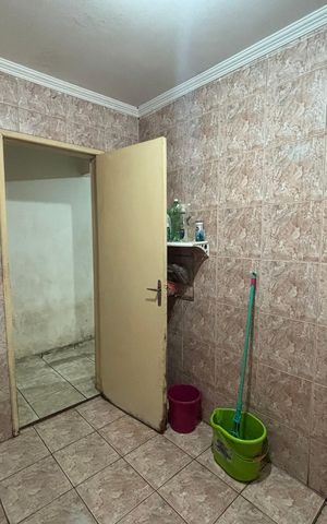 Casa à venda com 250m², 4 quartos e 2 vagas Casa à venda com 250m², 4 quartos e 2 vagasBanheiro