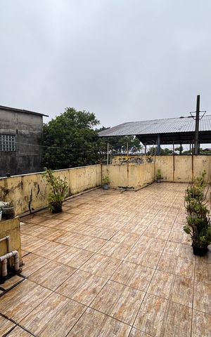 Casa à venda com 250m², 4 quartos e 2 vagas Casa à venda com 250m², 4 quartos e 2 vagasQuintal