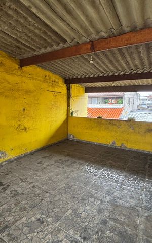 Casa à venda com 250m², 4 quartos e 2 vagas Casa à venda com 250m², 4 quartos e 2 vagasQuintal