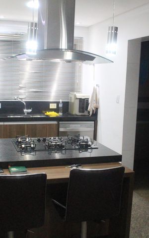 Apartamento à venda com 152m², 3 quartos e 2 vagasCozinha