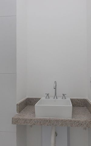 Studio à venda com 23m², 1 quarto e sem vaga Studio à venda com 23m², 1 quarto e sem vagaBanheiro