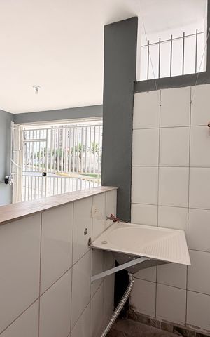 Casa para alugar com 70m², 2 quartos e 1 vagaÁrea de Serviço