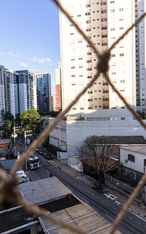 Apartamento à venda com 50m², 2 quartos e 1 vagaVaranda - vista