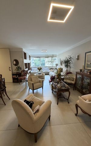 Apartamento à venda com 156m², 3 quartos e 2 vagas Apartamento à venda com 156m², 3 quartos e 2 vagasSala