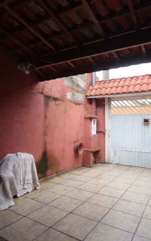 Casa à venda com 84m², 2 quartos e 2 vagasGaragem