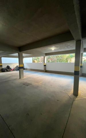 Apartamento à venda com 166m², 4 quartos e 2 vagas Apartamento à venda com 166m², 4 quartos e 2 vagasGaragem