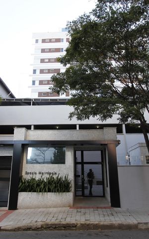 Apartamento à venda com 166m², 4 quartos e 2 vagasFachada