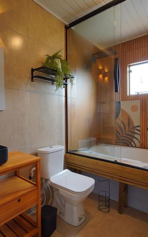 Casa para alugar com 124m², 3 quartos e 2 vagasBanheiro suíte master
