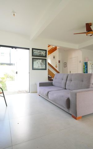 Casa para alugar com 124m², 3 quartos e 2 vagasSala