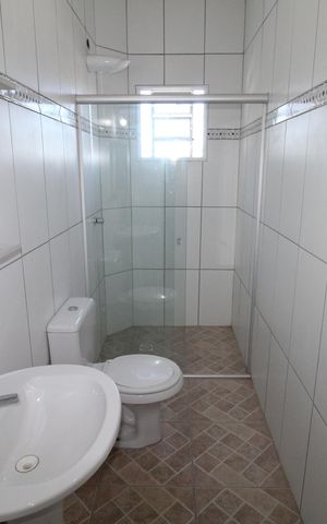 Casa para alugar com 80m², 3 quartos e 1 vagaBanheiro