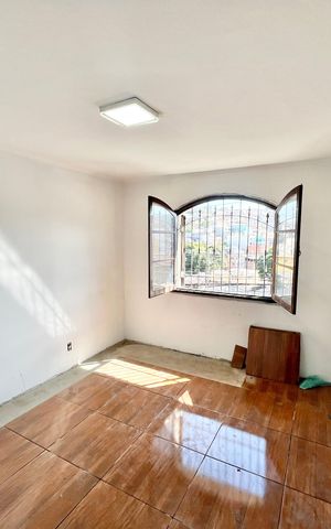Casa à venda com 125m², 5 quartos e 2 vagas Casa à venda com 125m², 5 quartos e 2 vagasSuíte