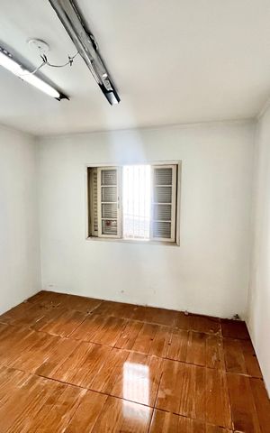 Casa à venda com 125m², 5 quartos e 2 vagas Casa à venda com 125m², 5 quartos e 2 vagasQuarto 1