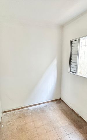 Casa à venda com 125m², 5 quartos e 2 vagas Casa à venda com 125m², 5 quartos e 2 vagasQuarto de Serviço