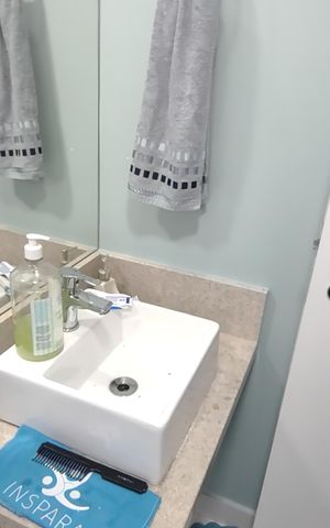 Apartamento à venda com 85m², 2 quartos e 2 vagas Apartamento à venda com 85m², 2 quartos e 2 vagasBanheiro