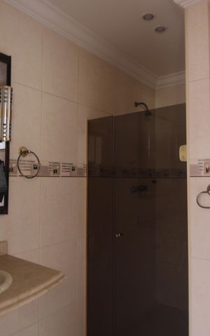 Apartamento à venda com 78m², 2 quartos e 1 vagaBanheiro